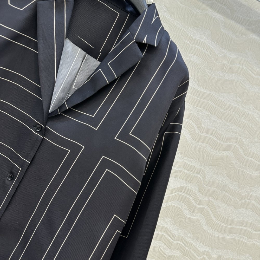 Shirt women's фото 3