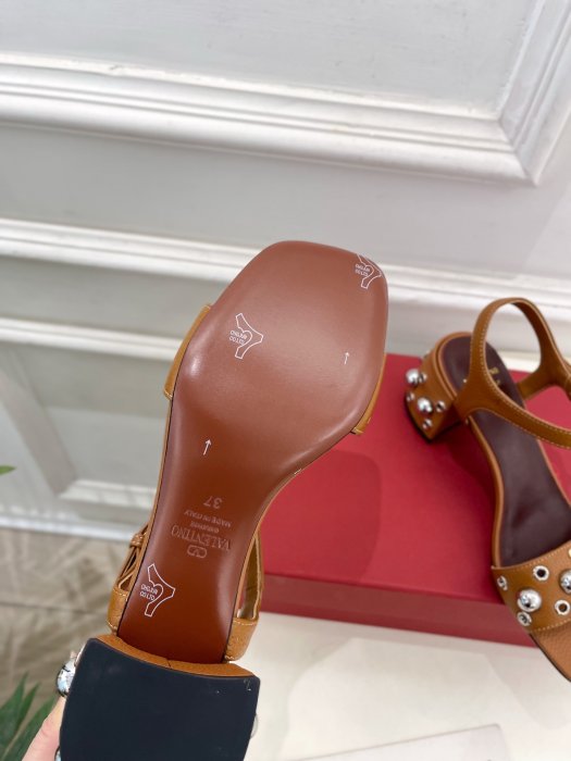 Босоножки фото 9