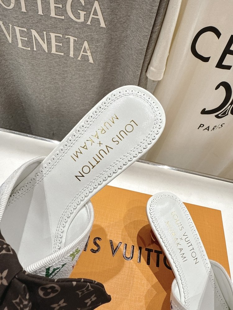 Босоножки фото 6