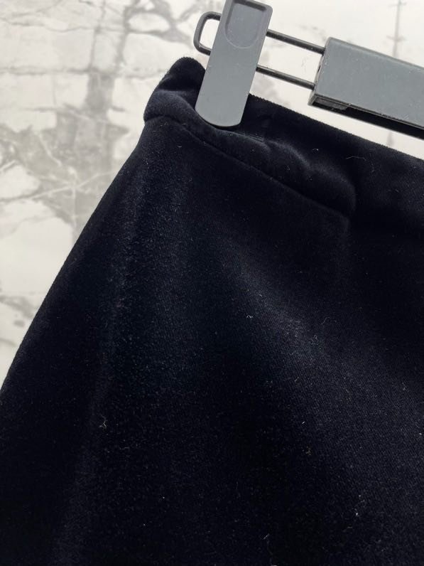 Элегантная бархатная юбка фото 6