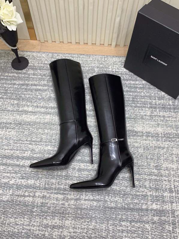 Элегантные кожаные сапоги на высоком каблуке фото 2