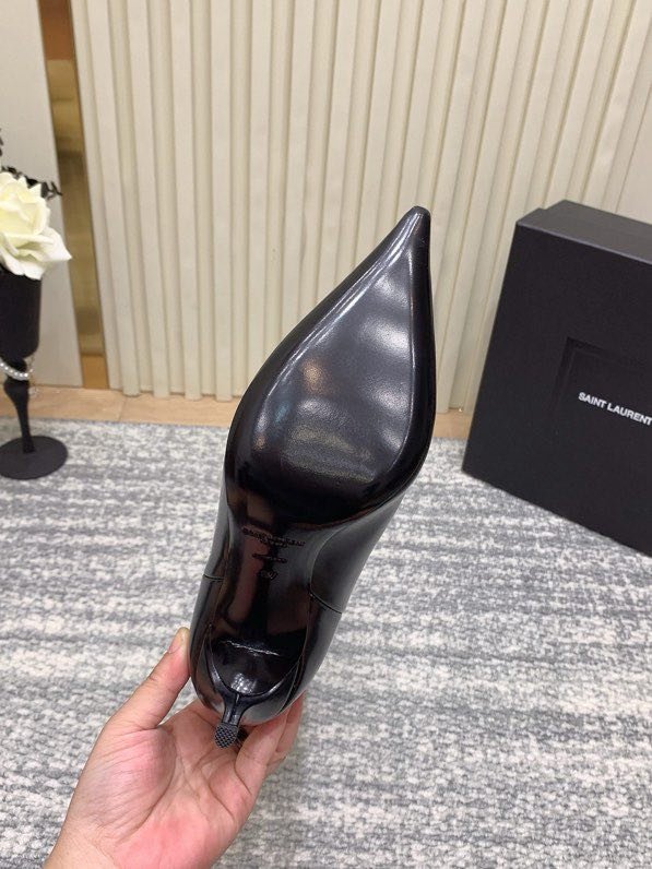 Элегантные кожаные сапоги на высоком каблуке фото 7