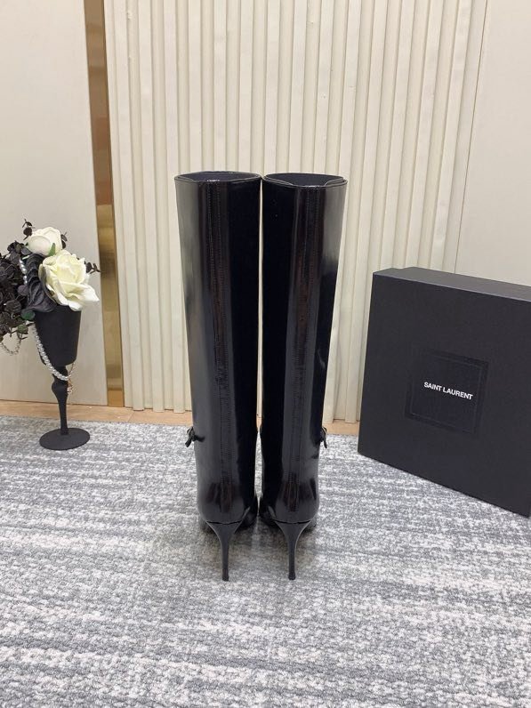 Элегантные кожаные сапоги на высоком каблуке фото 9