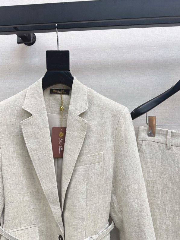 Елегантний ділової костюм фото 2