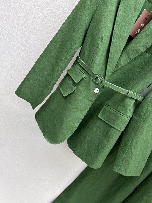 Елегантний ділової костюм фото 4