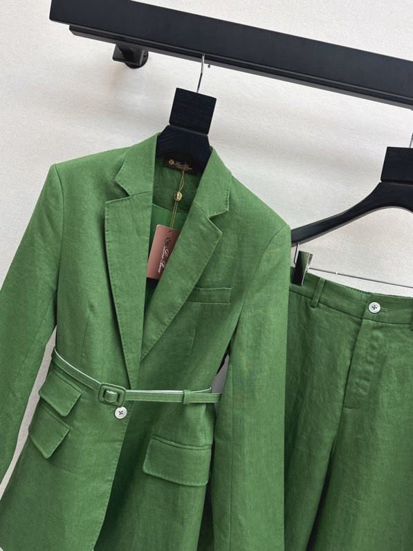 Елегантний ділової костюм фото 5