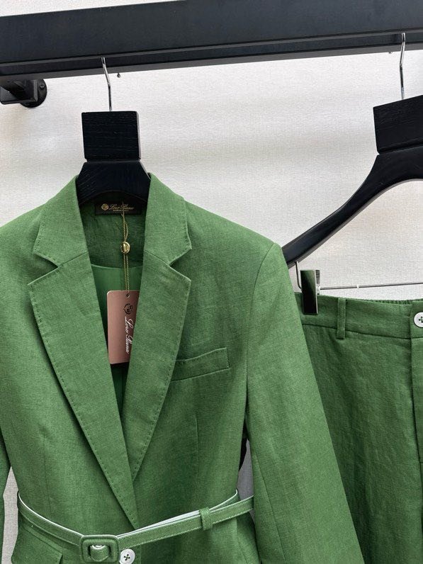 Елегантний ділової костюм фото 7