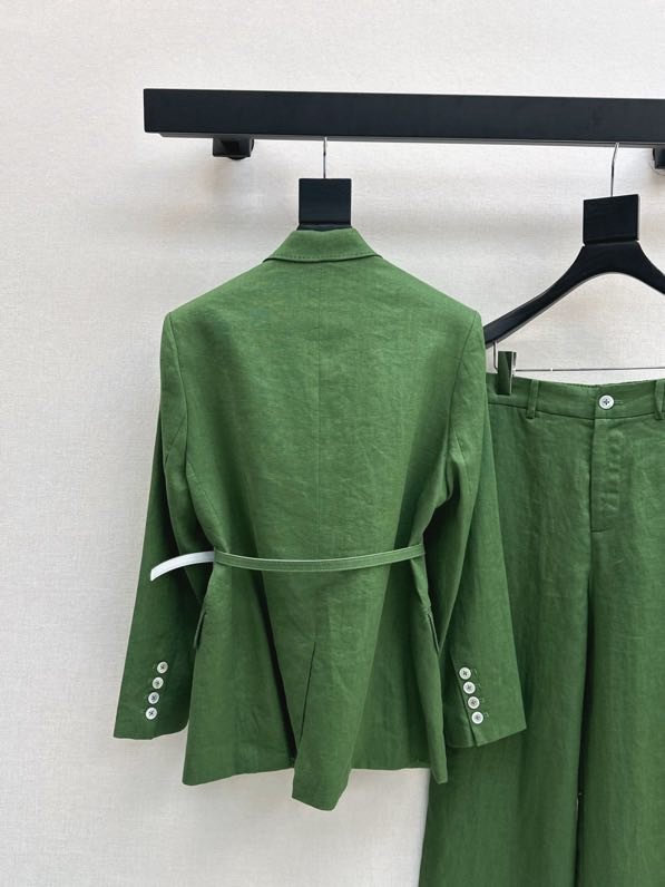 Елегантний ділової костюм фото 8