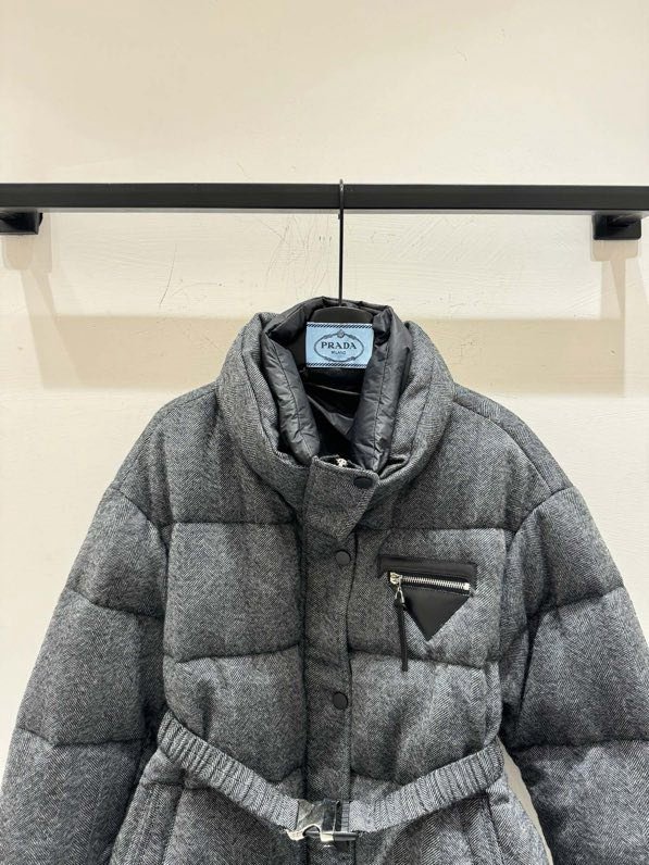 Элегантный пуховик женский фото 3