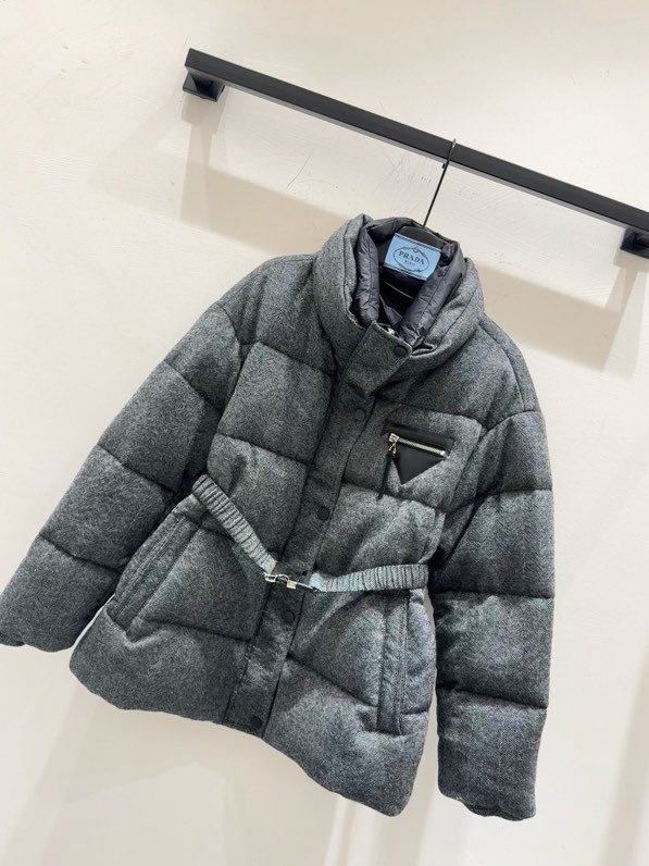 Элегантный пуховик женский фото 5