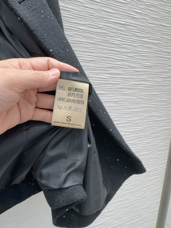 Елегантний вовняний піджак  з паєтками фото 3