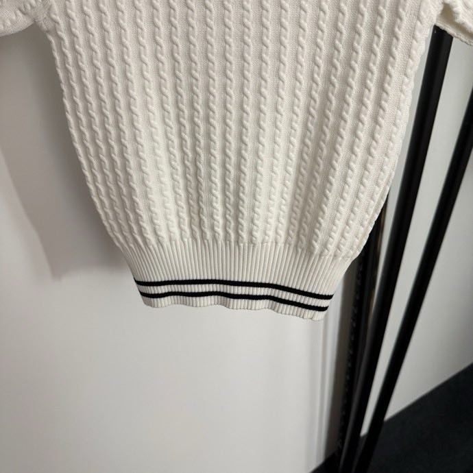 T-shirt women's фото 8