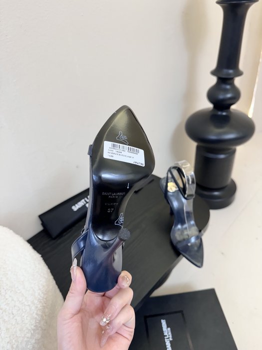 Босоножки фото 6