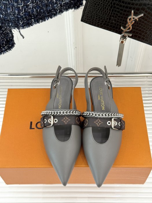 Босоножки фото 4