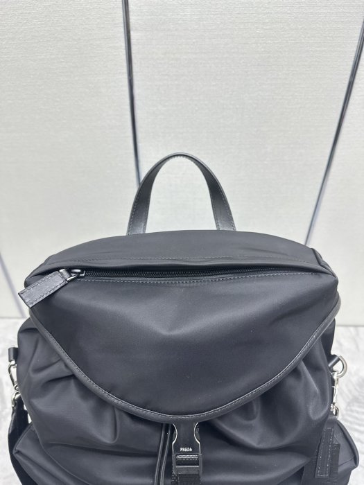 Backpack Black Re-nylon 42 cm 2VZ108 фото 4