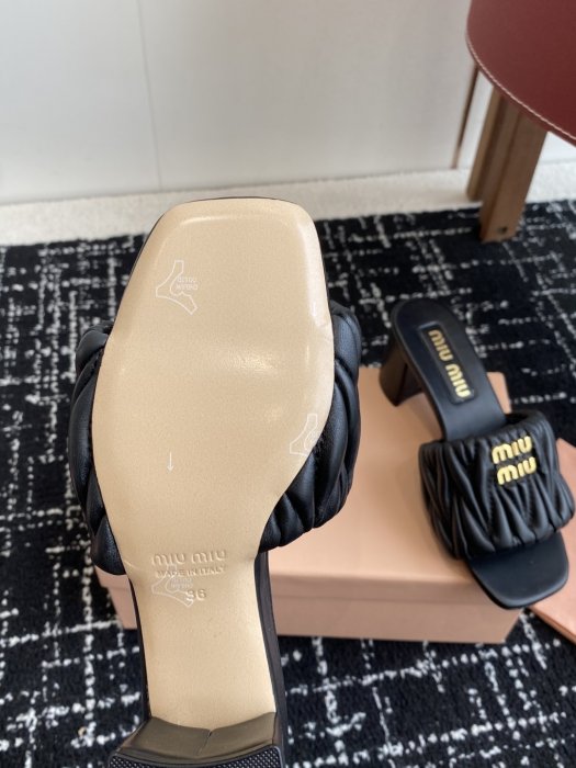 Босоножки фото 9