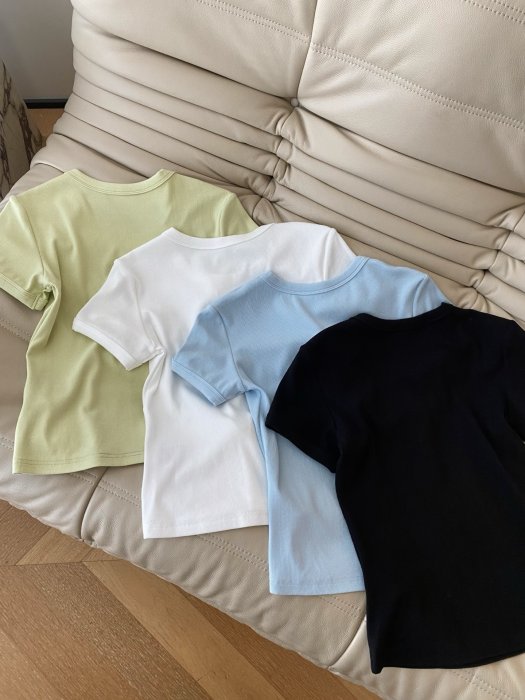 T-shirt women's фото 6