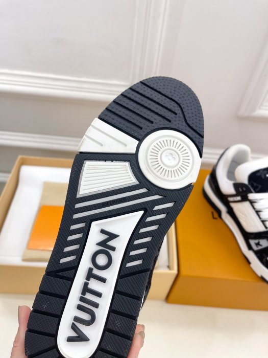 Кроссовки фото 9