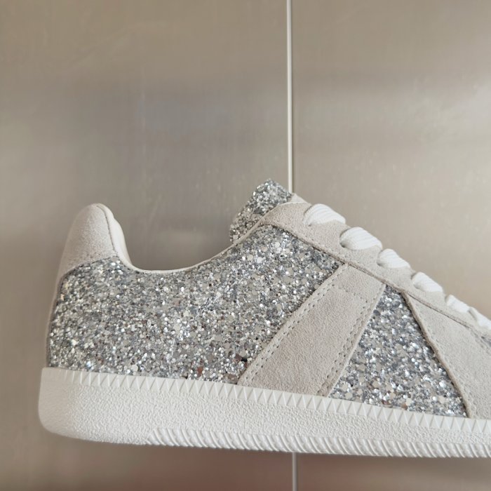 Кросівки фото 8