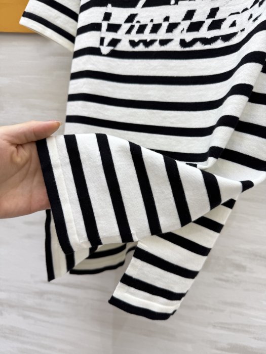 Футболка женская фото 2