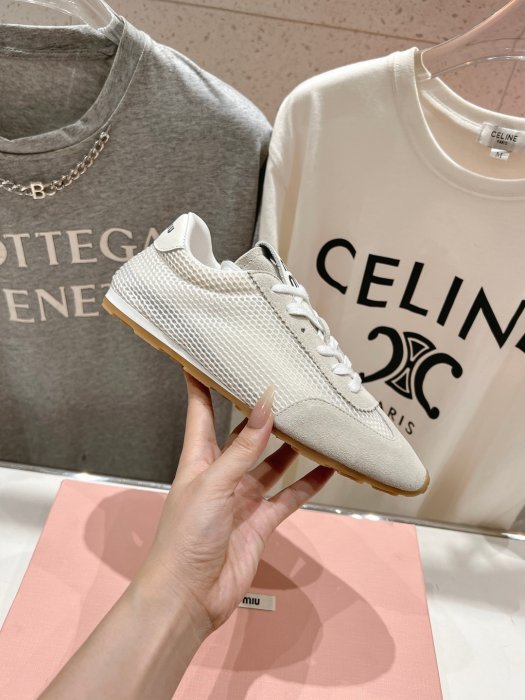 Кроссовки фото 5