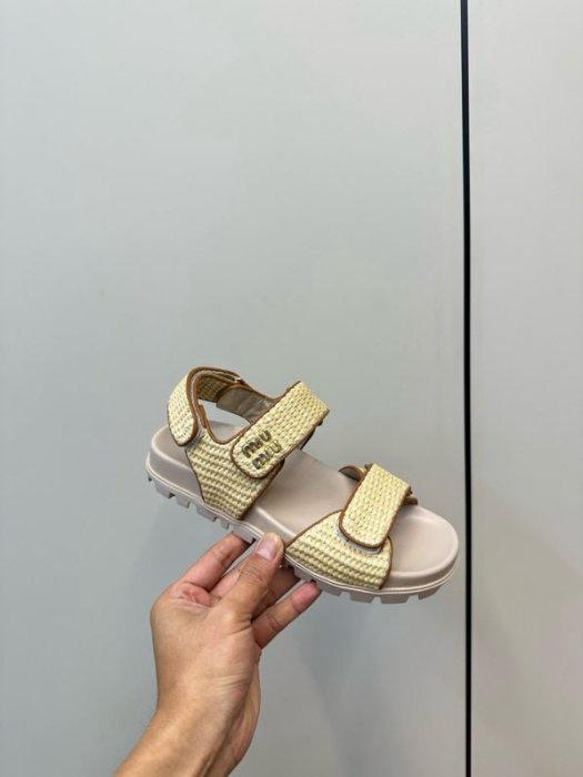 Сандалии женские фото 7