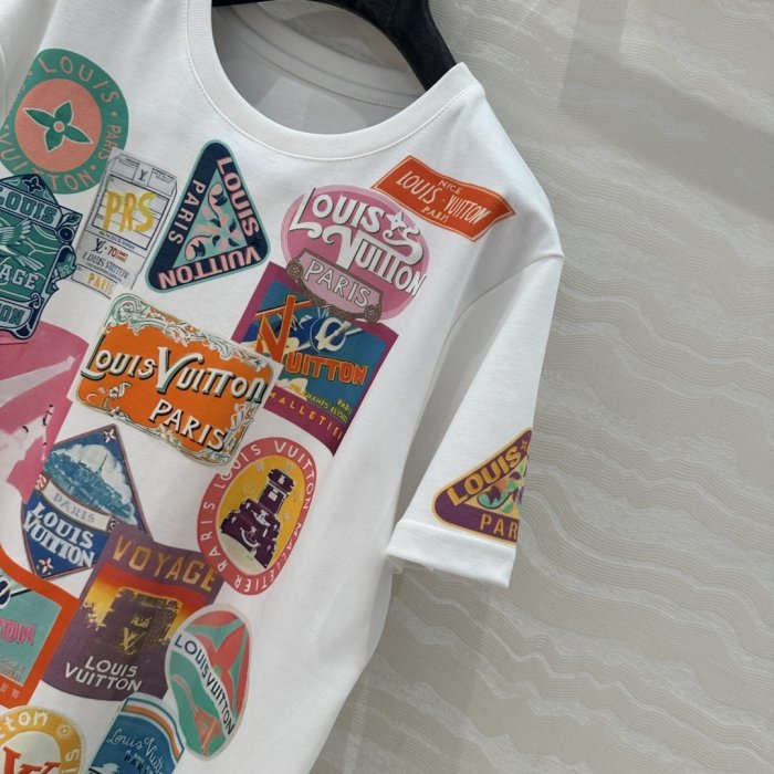 T-shirt women's фото 3