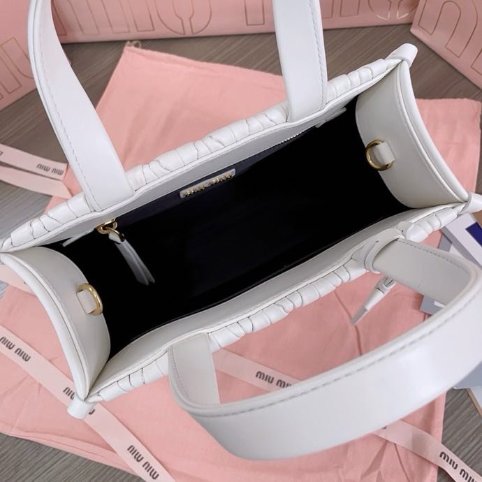 Сумка женская Matelasse 5BG263 24 см фото 7