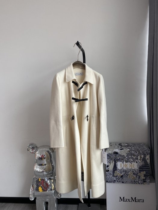 Wool women's coat фото 2