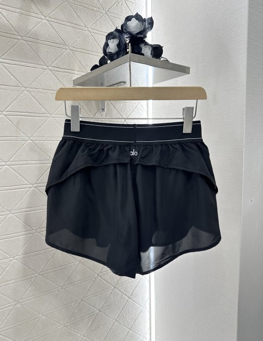 Shorts women's фото 2