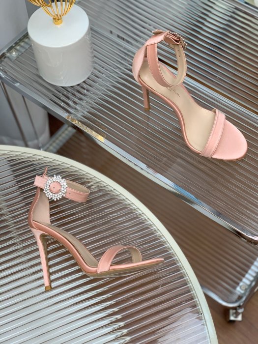 Босоножки фото 8