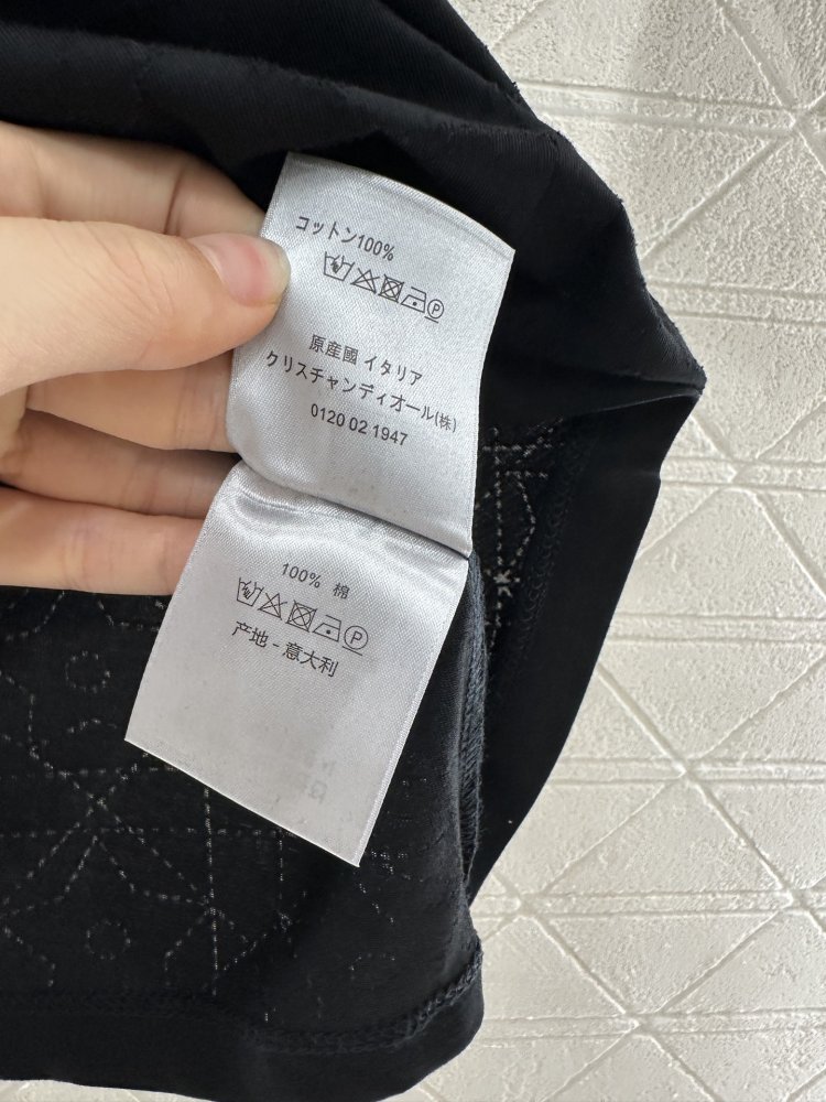 Футболка жіноча фото 9