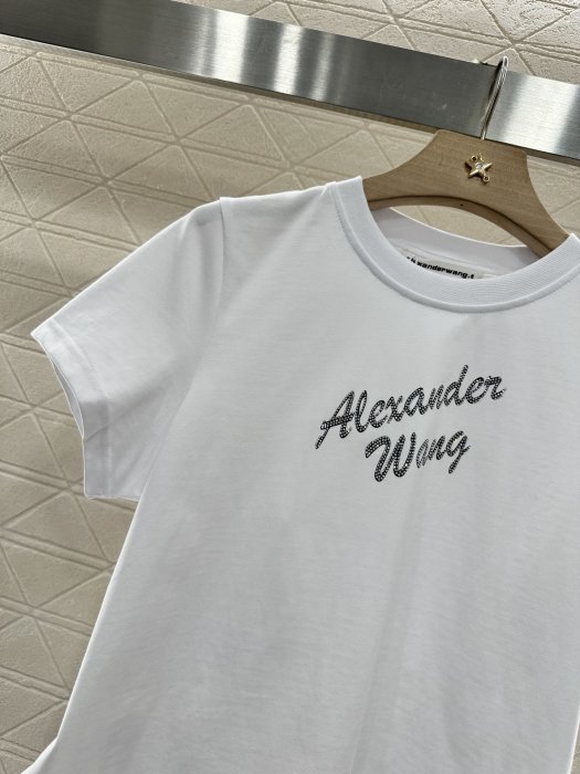 T-shirt women's фото 7