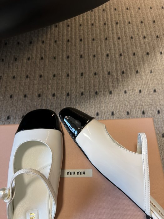 Босоножки фото 7