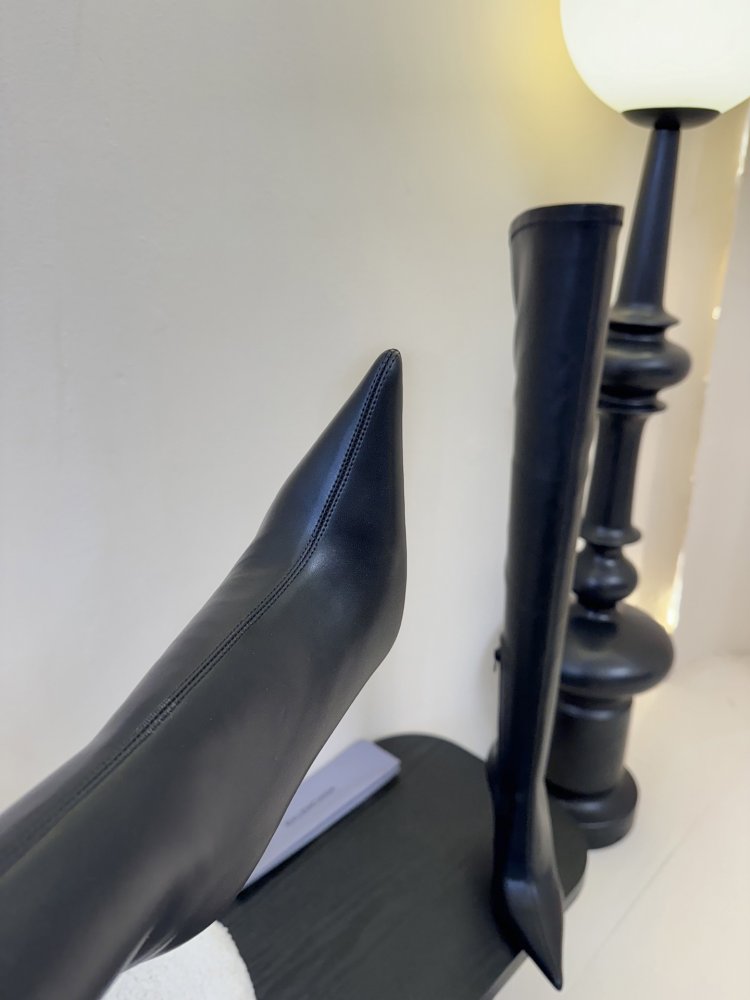 Чоботи жіночі фото 6