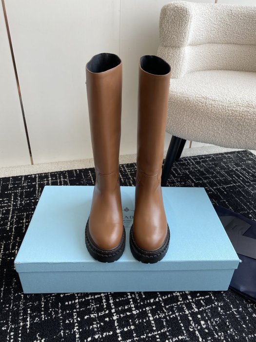 Boots women's