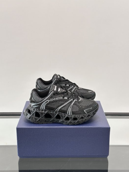 Sneakers men's