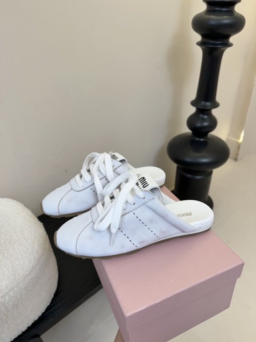 Кроссовки фото 5