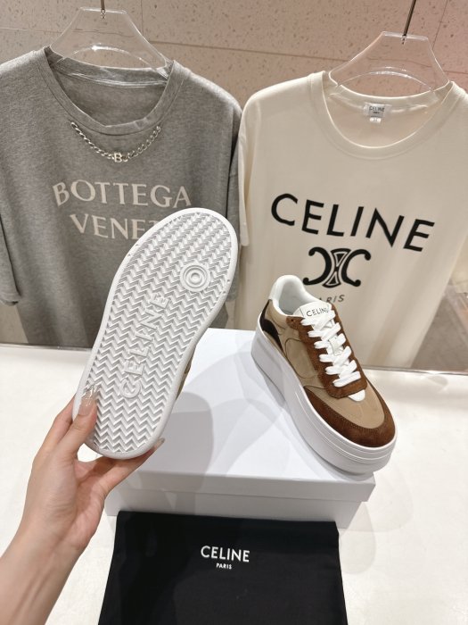 Кроссовки женские фото 9