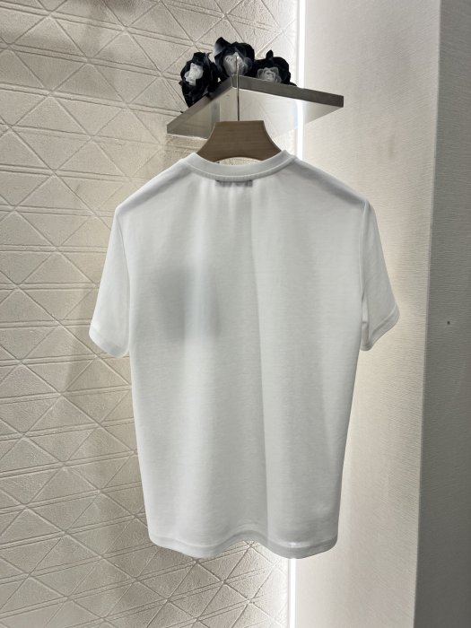 Футболка женская фото 2