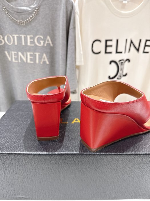 Босоножки фото 8