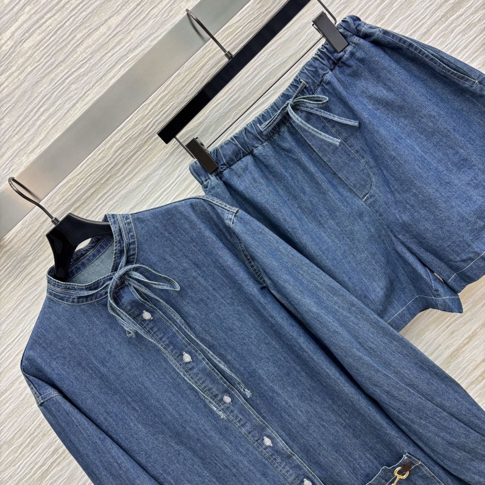 Costume female фото 4