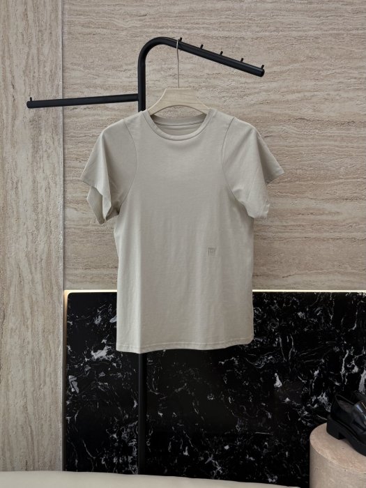 Футболка женская