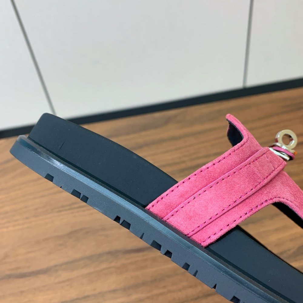 Шлепанцы женские фото 7