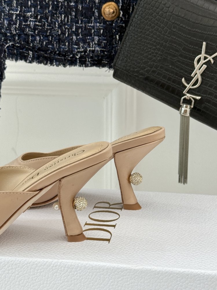 Босоножки фото 6