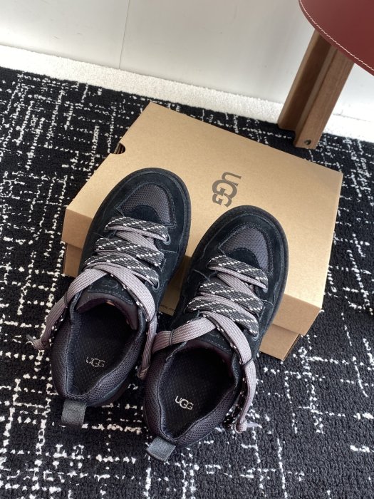 Sneakers фото 4