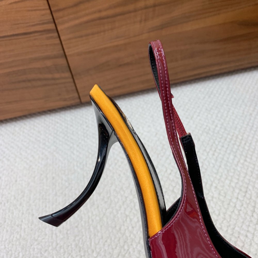 Босоножки фото 9