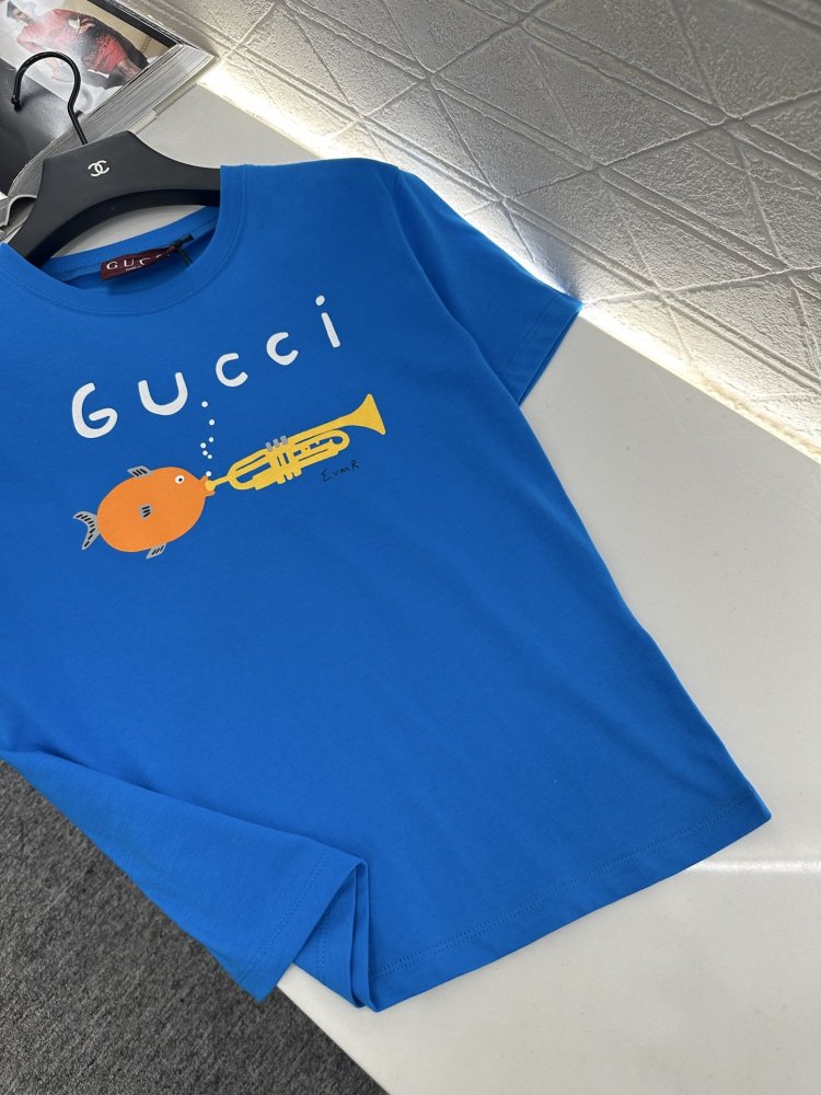 Футболка жіноча фото 5