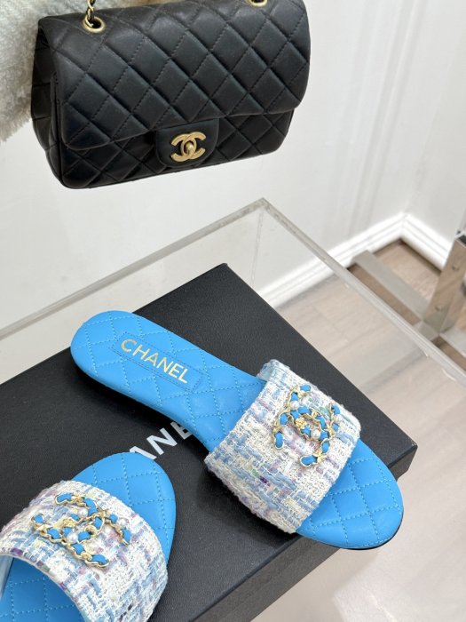 Шлепанцы женские фото 5