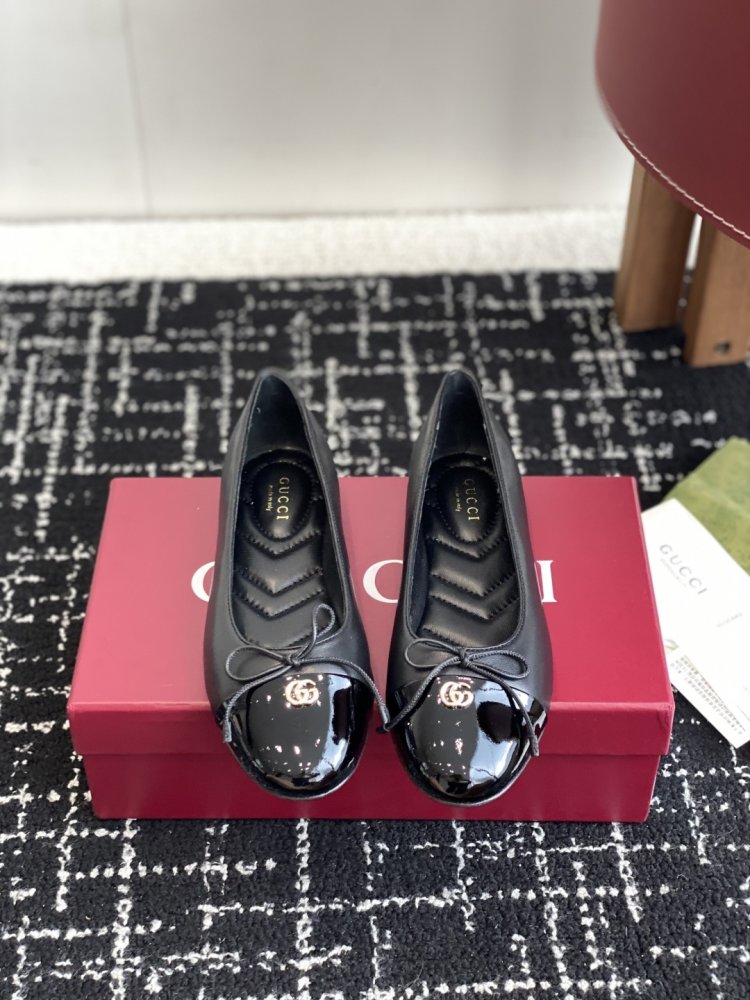 Ballet shoes leather